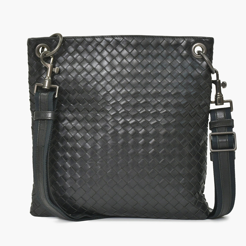 Bottega Veneta Shoulder Bag Intrecciato Leather Black